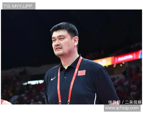 姚明与足球明星同台共话体育梦想展现跨界合作新风尚