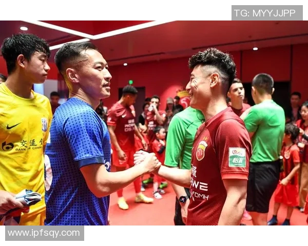 大理锐龙与上海申花激战正酣谁能在赛场上笑到最后