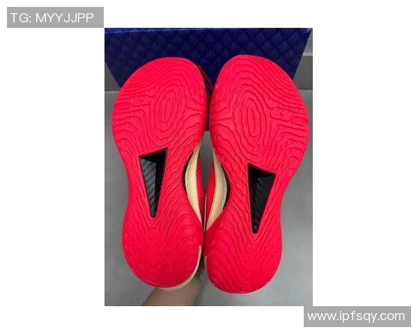 安踏经典明星老款篮球鞋全景展示与穿搭推荐